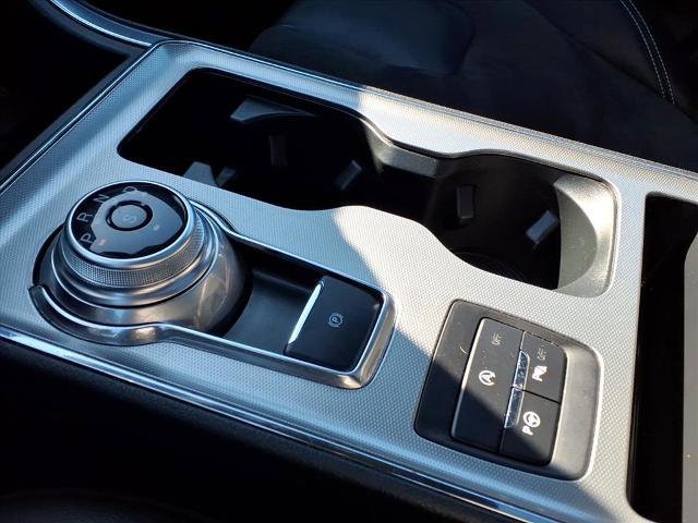 Certified 2022 Ford Edge ST w/ Equipment Group 401A image 18