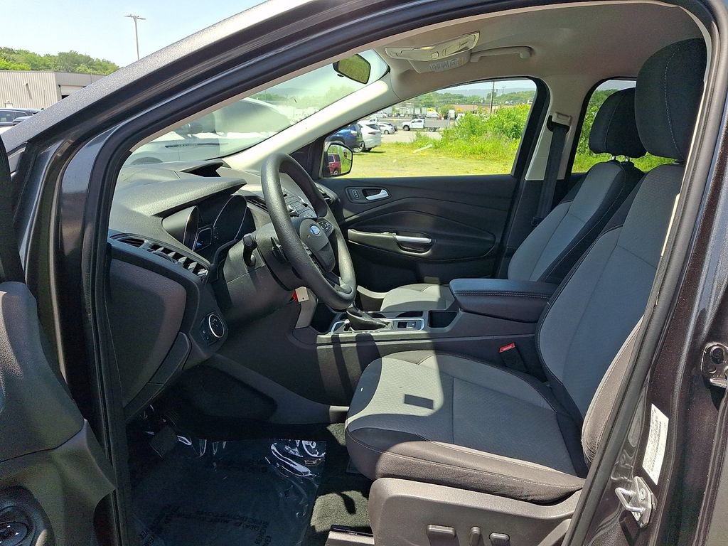 Certified 2017 Ford Escape SE AWD/4WD image 13