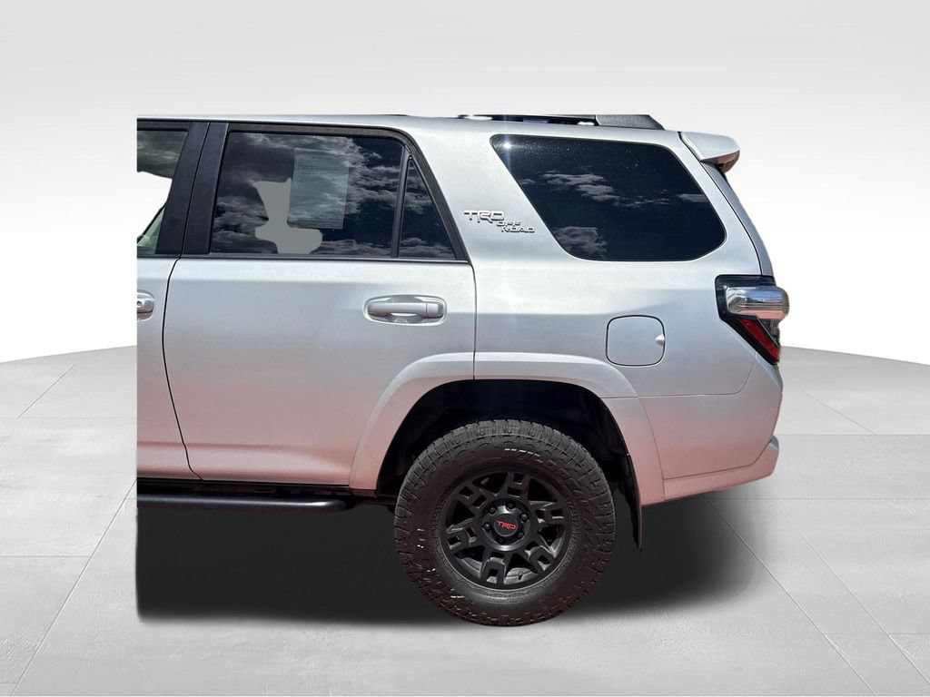 Used 2022 Toyota 4Runner TRD Off-Road AWD/4WD image 34