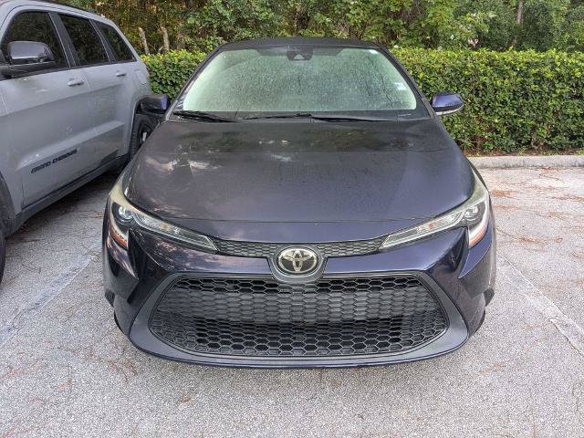 Used 2022 Toyota Corolla LE FWD image 2
