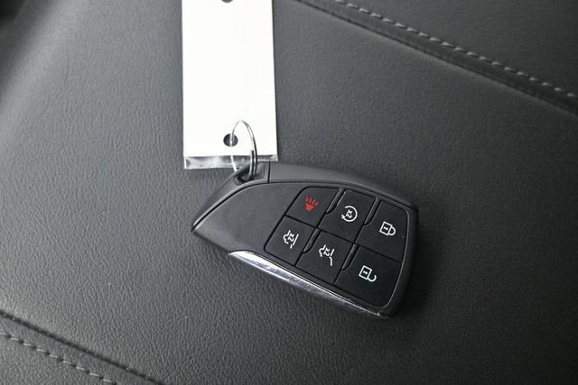 Used 2025 Chevrolet Suburban Z71 AWD/4WD image 16