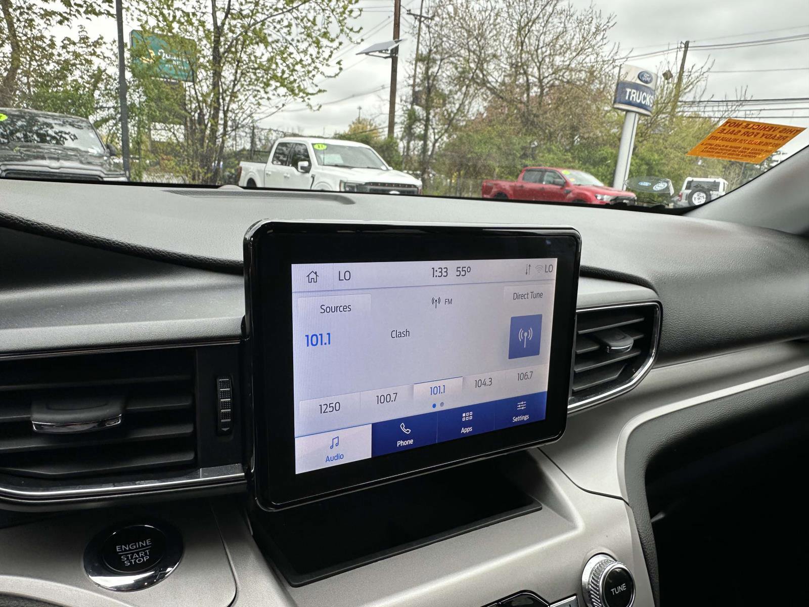 Certified 2022 Ford Explorer XLT w/ Equipment Group 202A AWD/4WD image 26