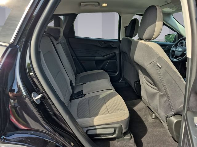 Certified 2022 Ford Escape SE w/ SE Sport Appearance Package AWD/4WD image 18