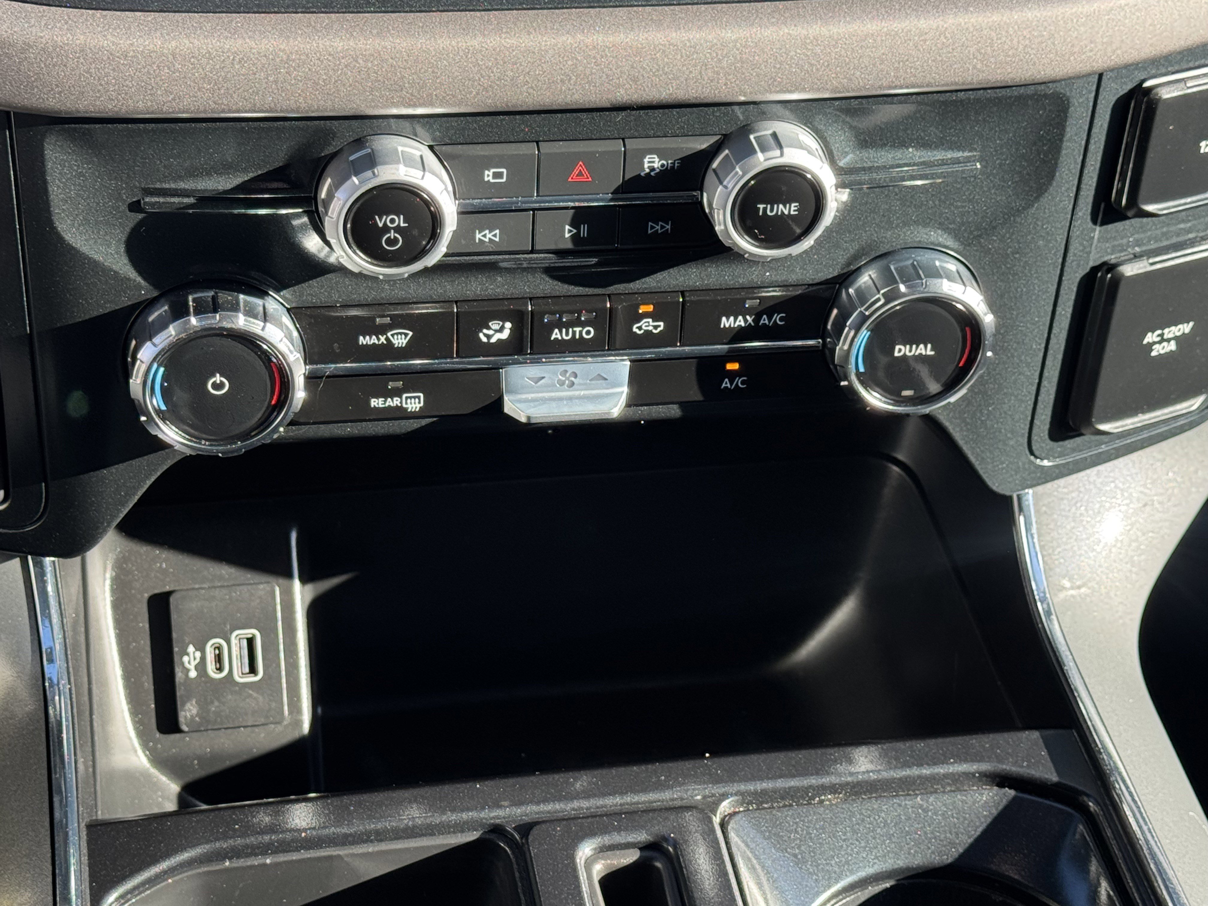 Certified 2025 Ford F150 XLT w/ Equipment Group 301A Standard image 23