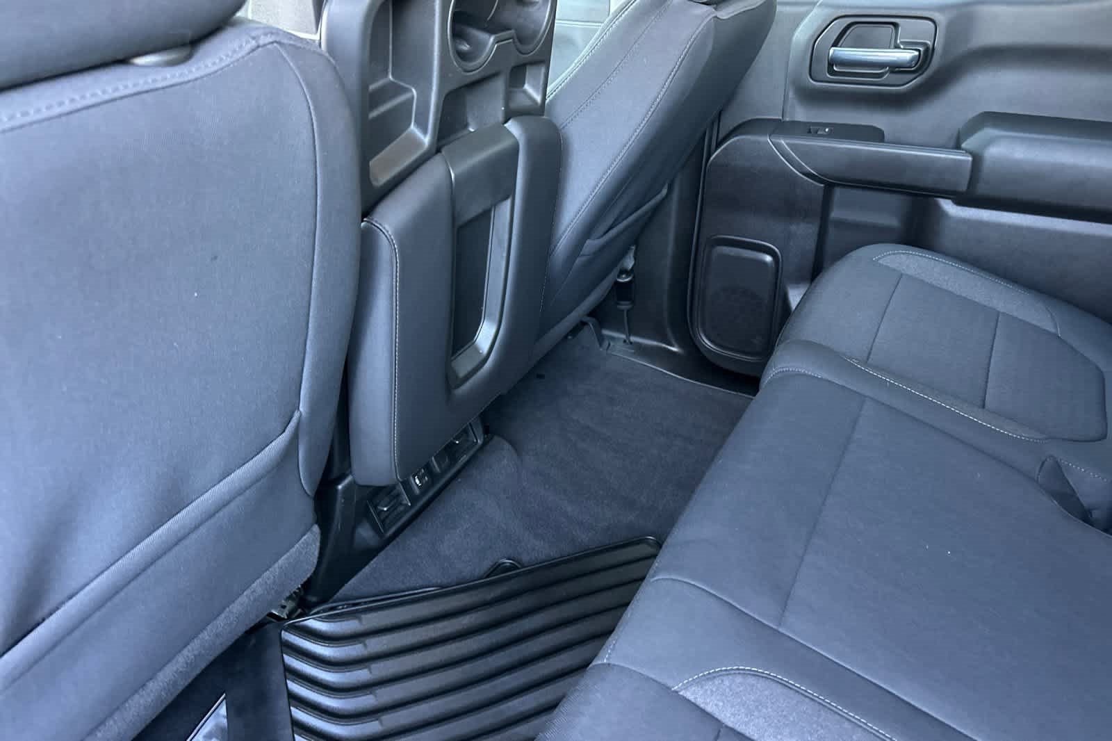 Used 2020 Chevrolet Silverado 1500 LT w/ All-Star Edition image 10