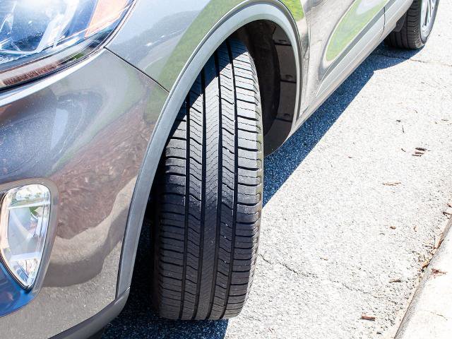 Certified 2021 Ford Escape SEL FWD image 9