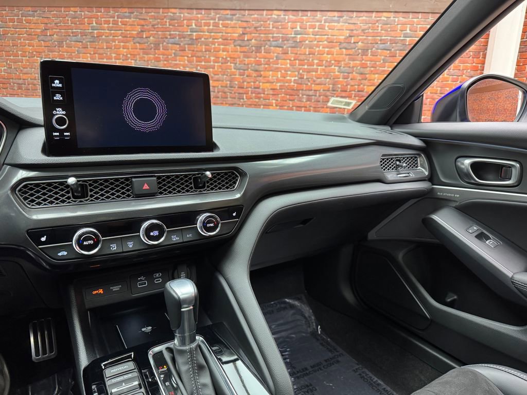 Used 2024 Acura Integra A-Spec image 18