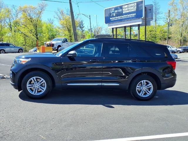 Certified 2023 Ford Explorer XLT w/ Equipment Group 202A AWD/4WD image 2
