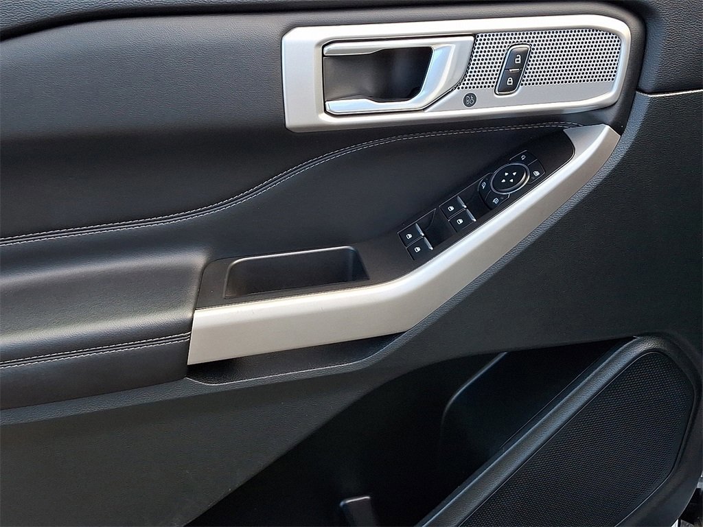 Certified 2023 Ford Explorer Limited image 14