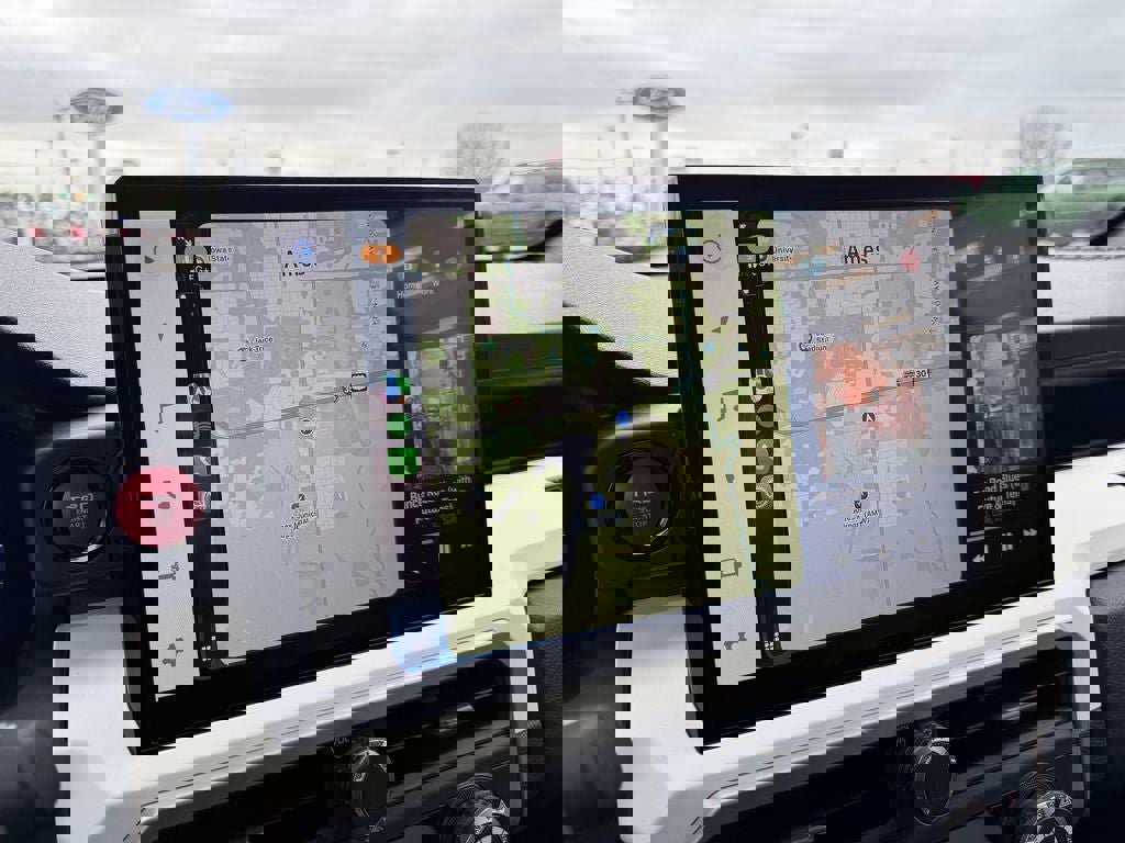 Used 2024 Toyota Tacoma TRD Off-Road AWD/4WD image 26