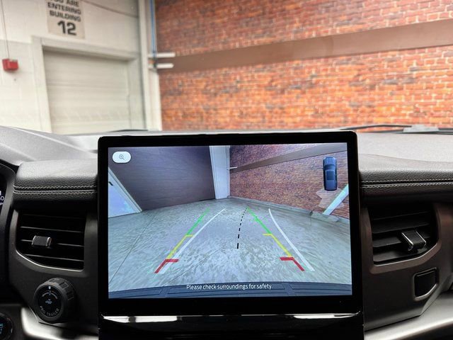 Certified 2022 Ford Expedition XLT image 11