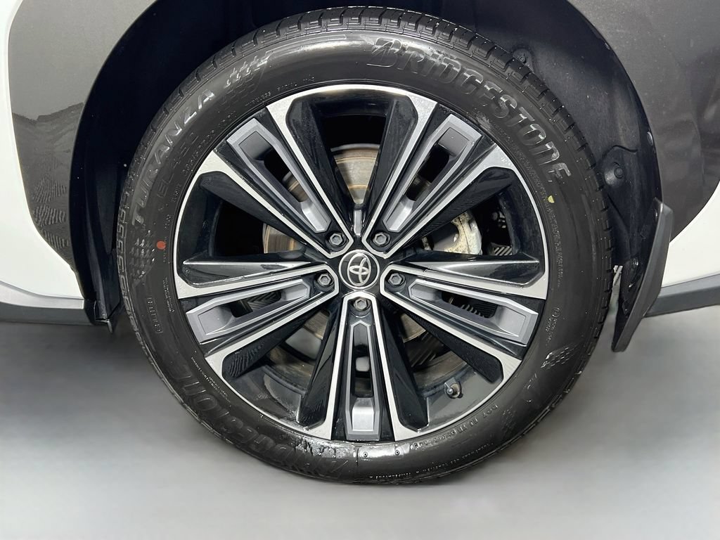 Used 2023 Toyota bZ4X AWD w/ Weather Package image 37