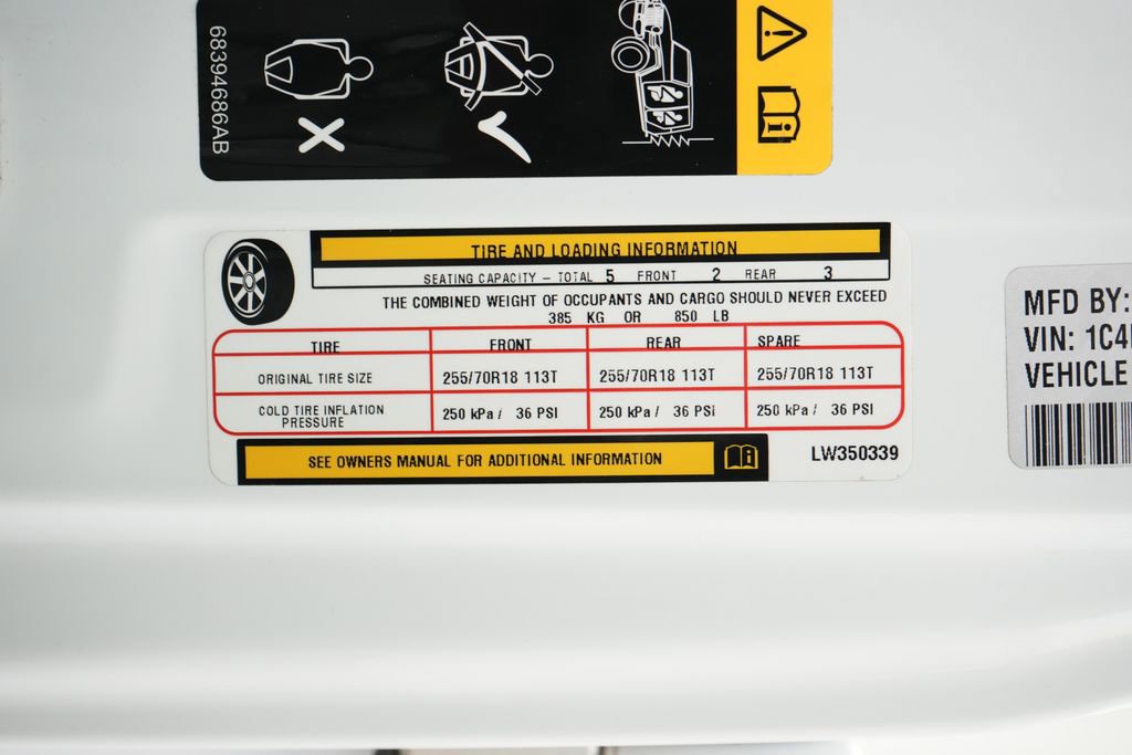 Used 2020 Jeep Wrangler Unlimited Sahara image 27