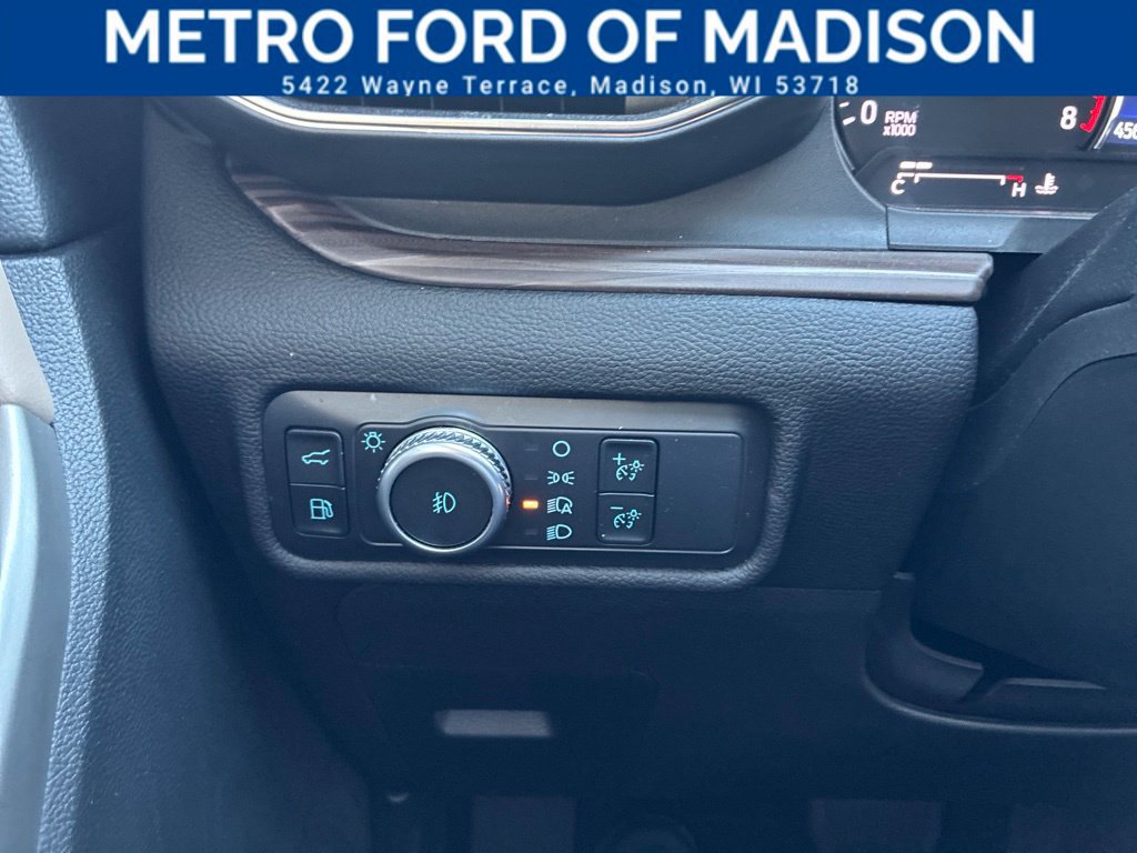 Certified 2022 Ford Explorer Limited w/ Hybrid Equipment Group 310A AWD/4WD image 31