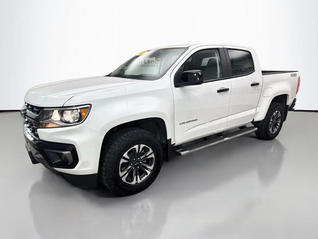 Used 2022 Chevrolet Colorado Z71 AWD/4WD image 3