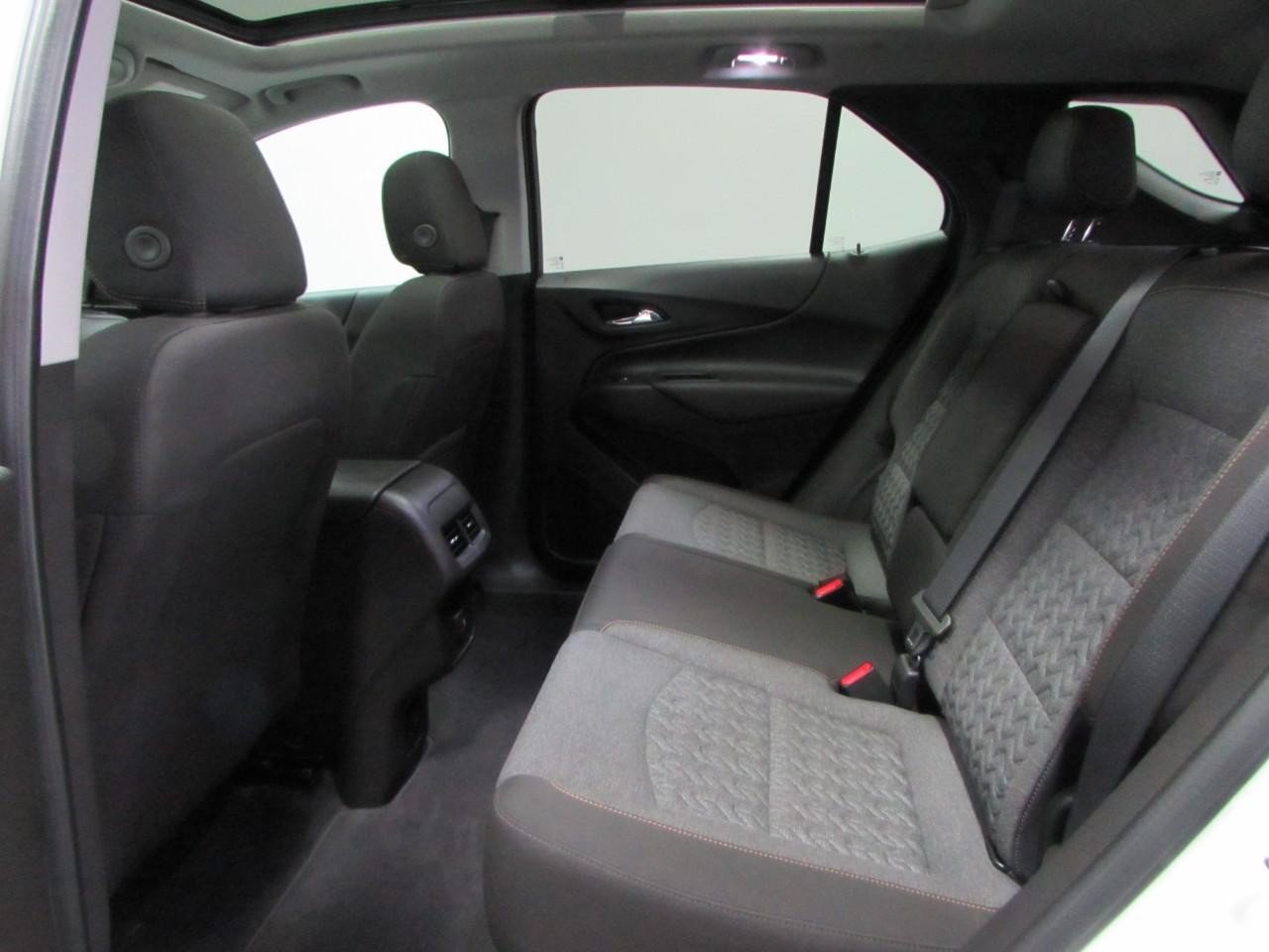 Used 2024 Chevrolet Equinox LT AWD/4WD image 15