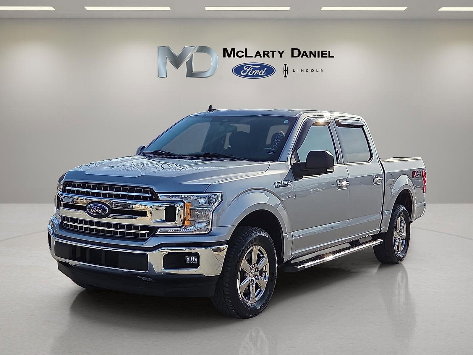 Certified 2020 Ford F150 XLT w/ Equipment Group 302A Luxury image 2