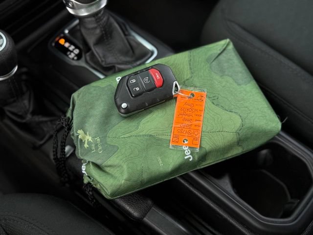 Used 2020 Jeep Wrangler Sport AWD/4WD image 4