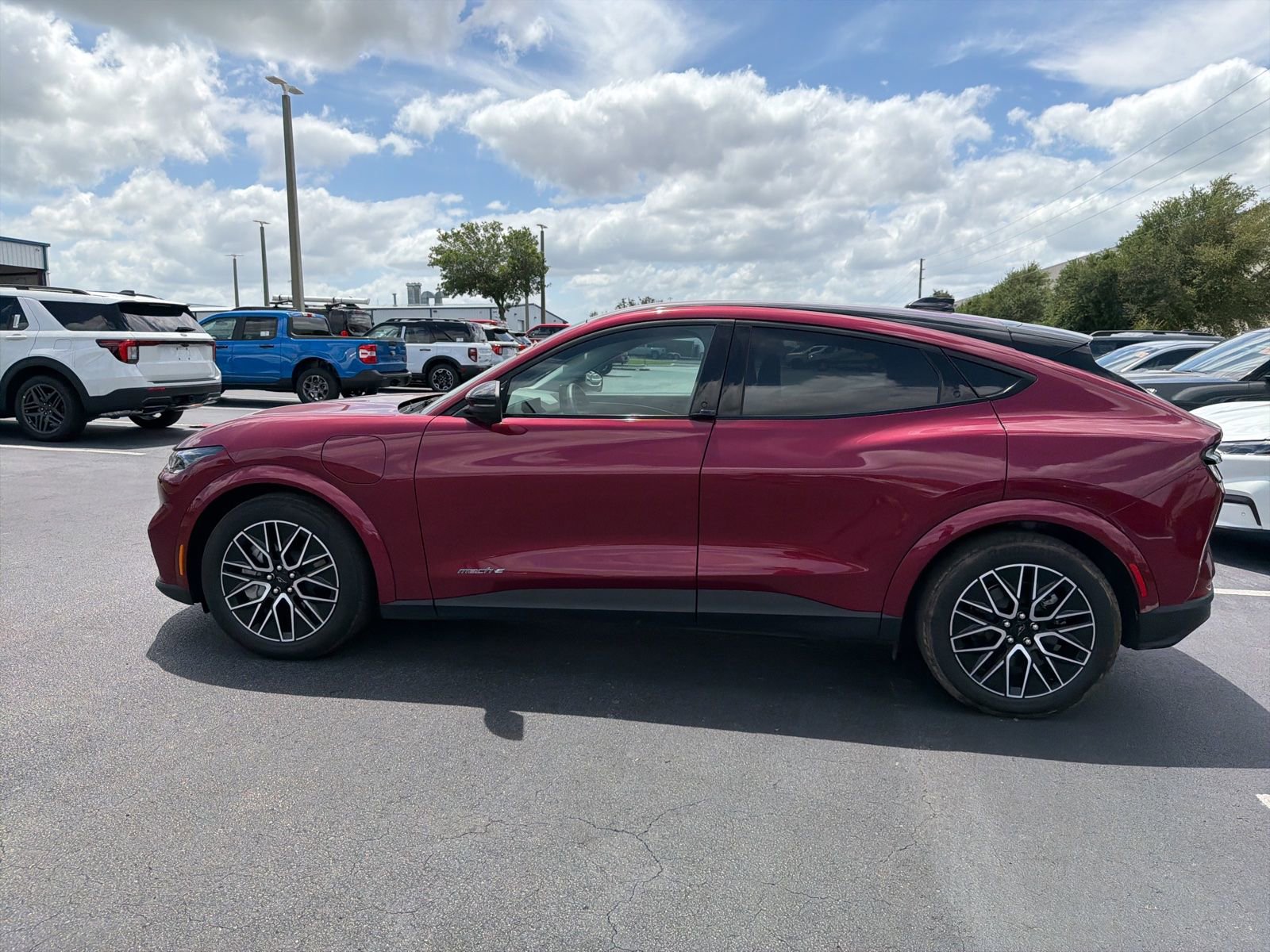 Certified 2025 Ford Mustang Mach-E Premium image 10