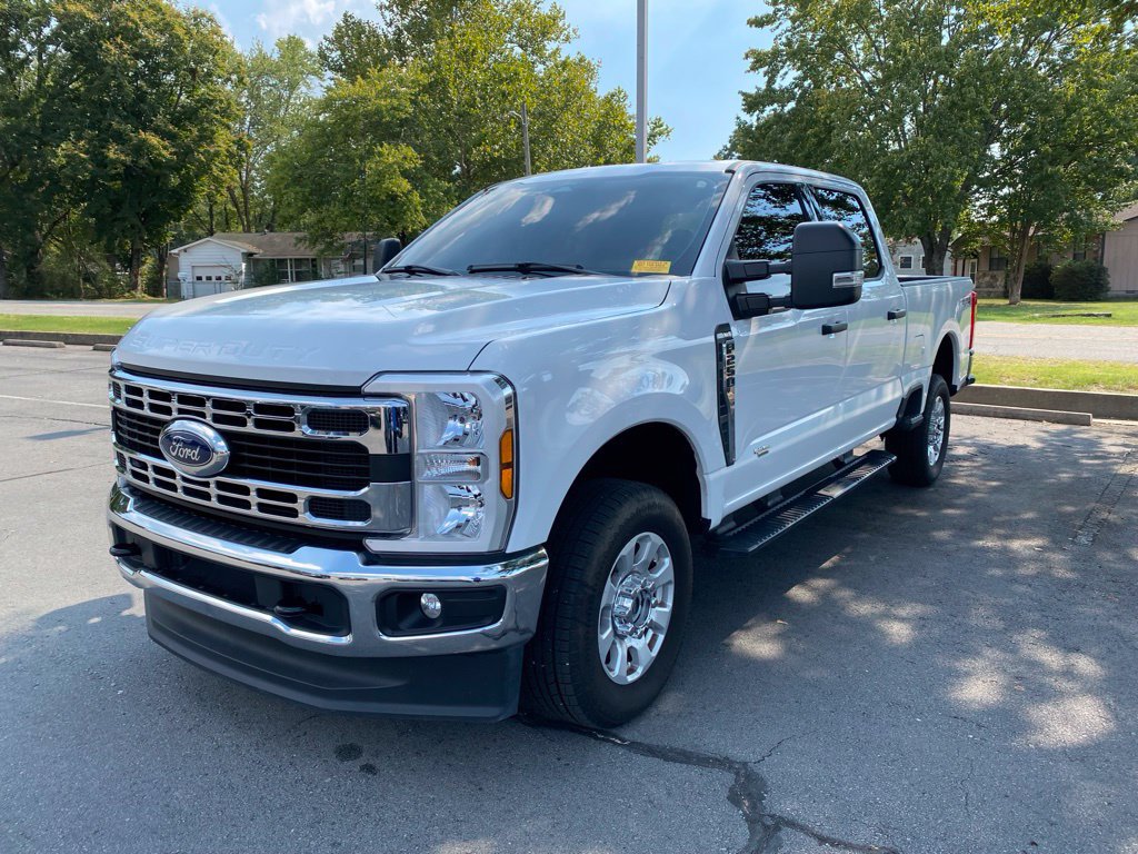 Certified 2024 Ford F250 XLT AWD/4WD image 3