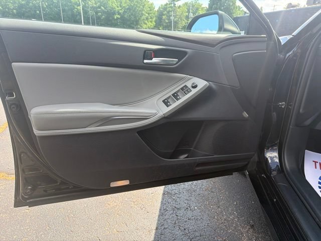 Used 2022 Toyota Avalon XLE w/ Moonroof Package FWD image 14