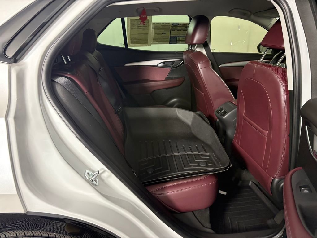 Used 2025 Buick Envision Sport Touring AWD/4WD image 34
