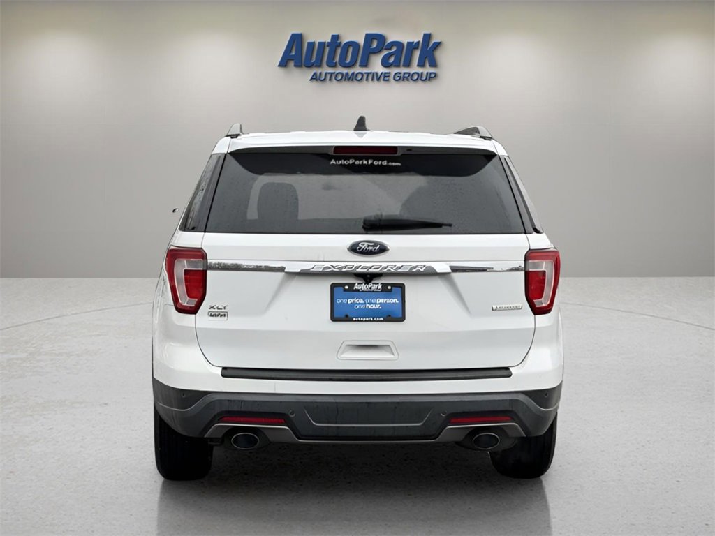 Certified 2018 Ford Explorer XLT image 4