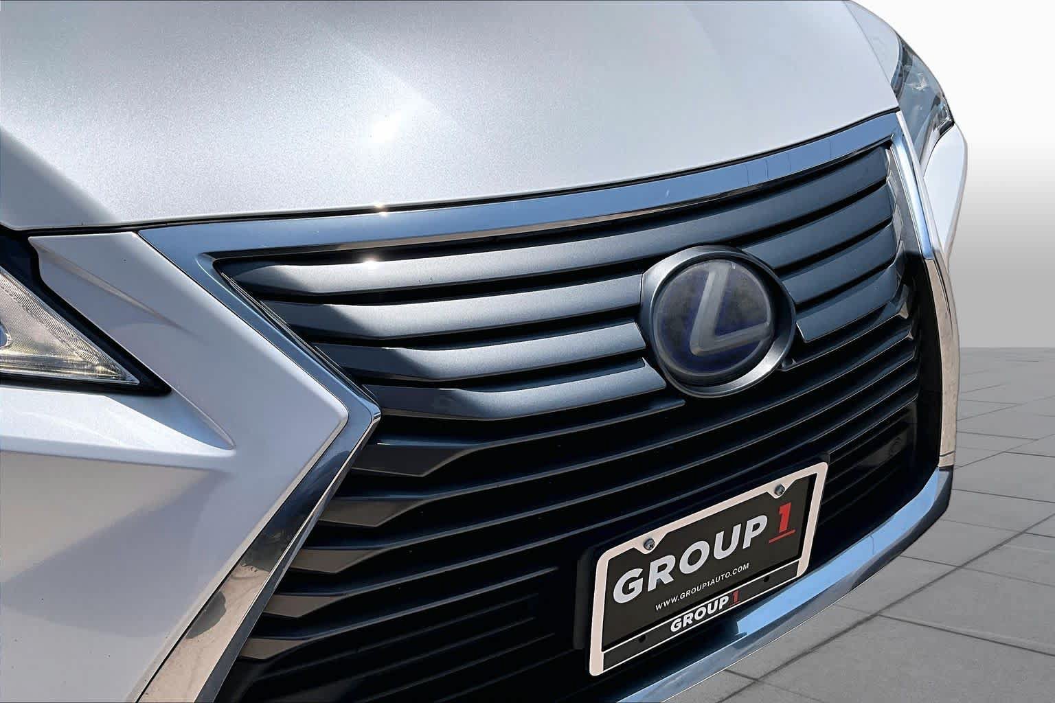 Used 2018 Lexus RX 450hL Premium w/ Premium Package AWD/4WD image 30