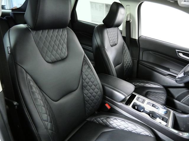 Certified 2023 Ford Edge Titanium w/ Class II Trailer Tow Package AWD/4WD image 12