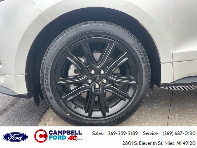 Certified 2024 Ford Edge ST-Line AWD/4WD image 9