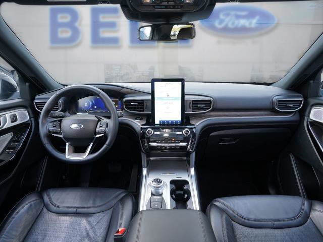 Certified 2023 Ford Explorer Platinum w/ Technology Package AWD/4WD image 20