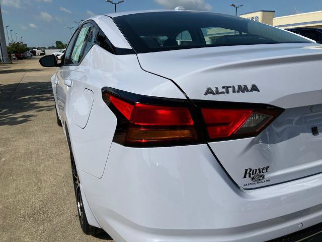Used 2024 Nissan Altima 2.5 SR AWD/4WD image 13