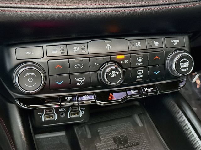 Used 2021 Dodge Durango R/T w/ Blacktop Package AWD/4WD image 16