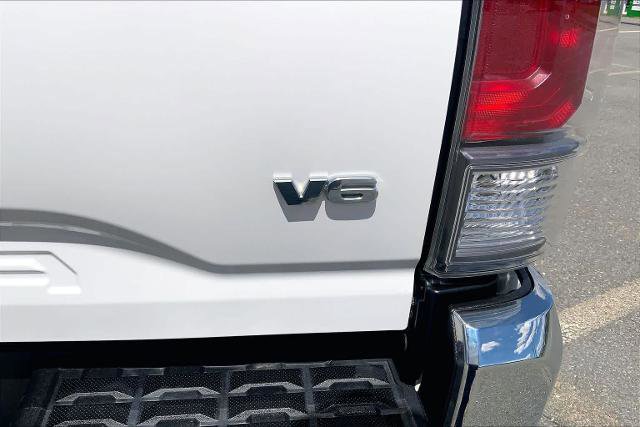 Used 2022 Toyota Tacoma TRD Off-Road AWD/4WD image 10
