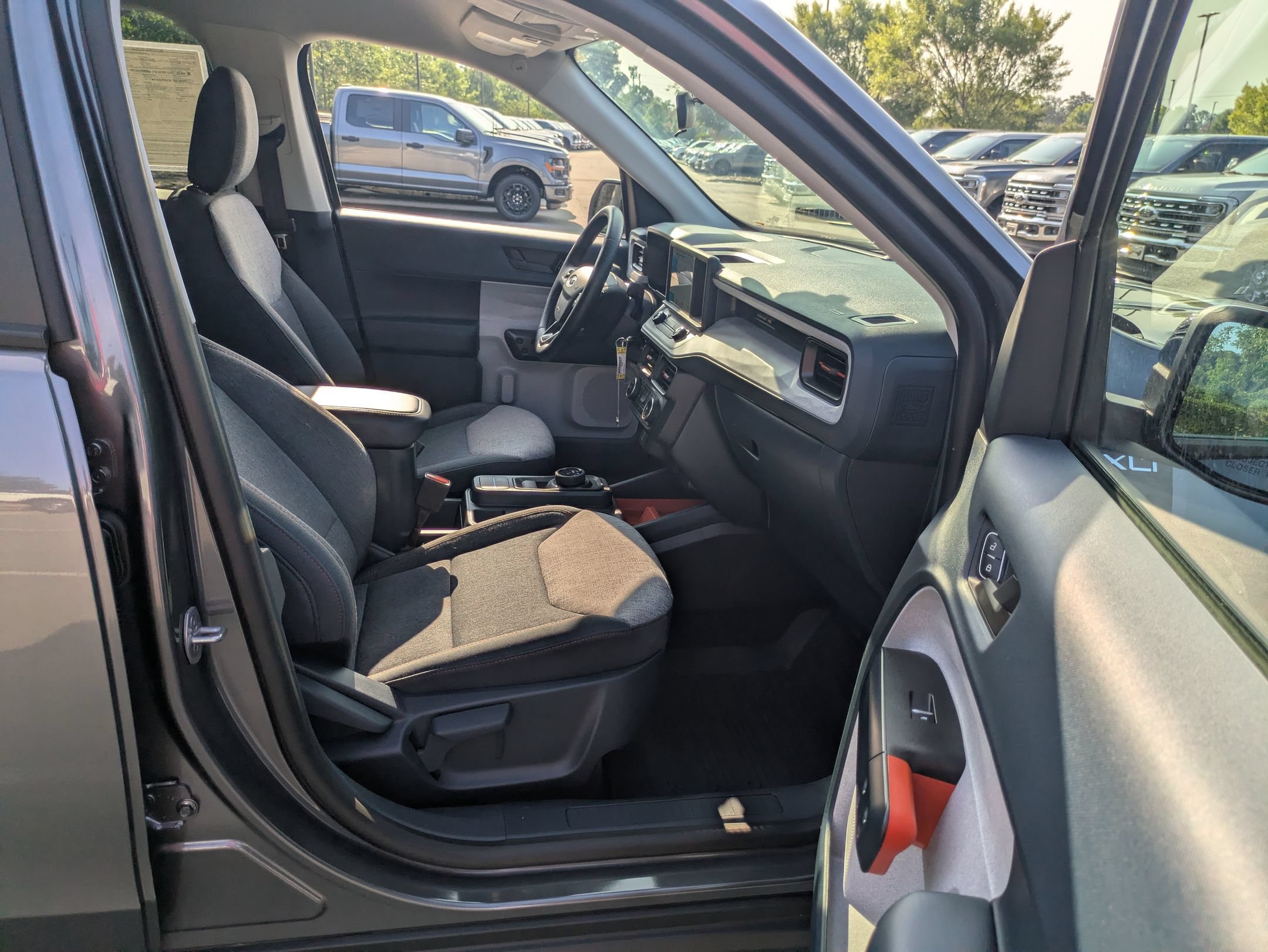 Certified 2024 Ford Maverick XLT w/ XLT Luxury Package FWD image 40