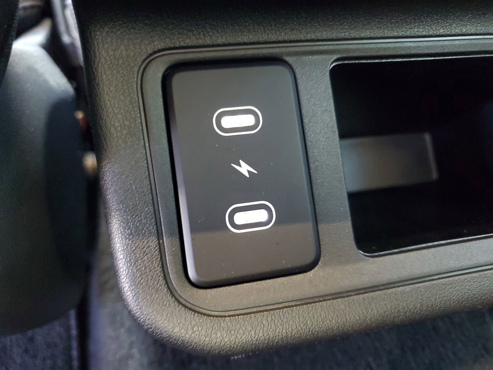 Used 2025 Kia K4 LXS image 11