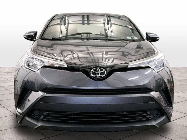 Used 2019 Toyota C-HR XLE FWD image 3