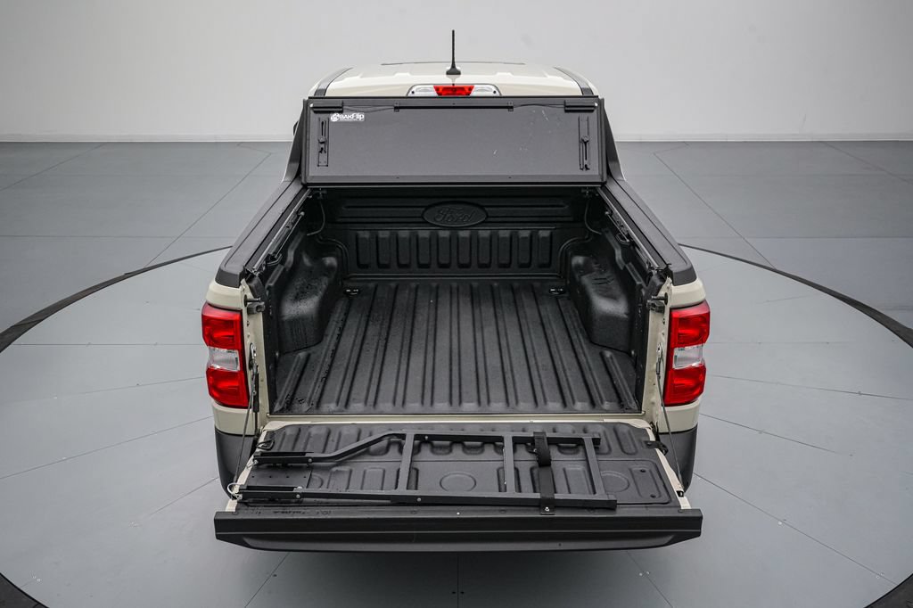 Certified 2024 Ford Maverick Lariat FWD image 6
