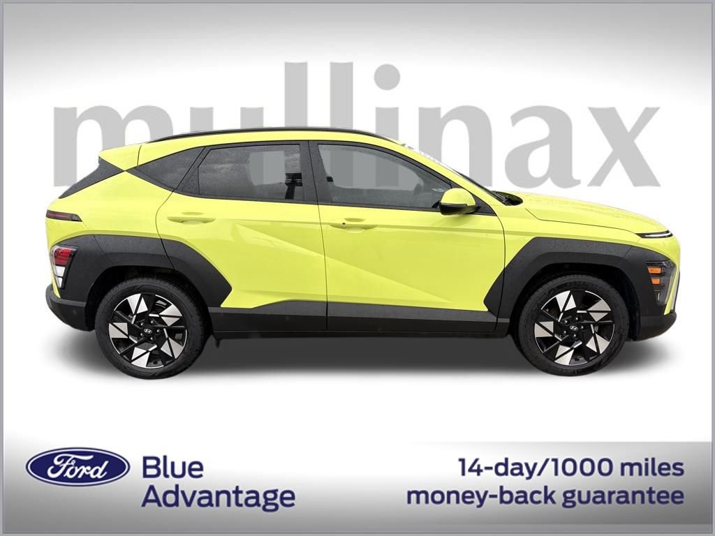 Used 2024 Hyundai Kona SEL image 2