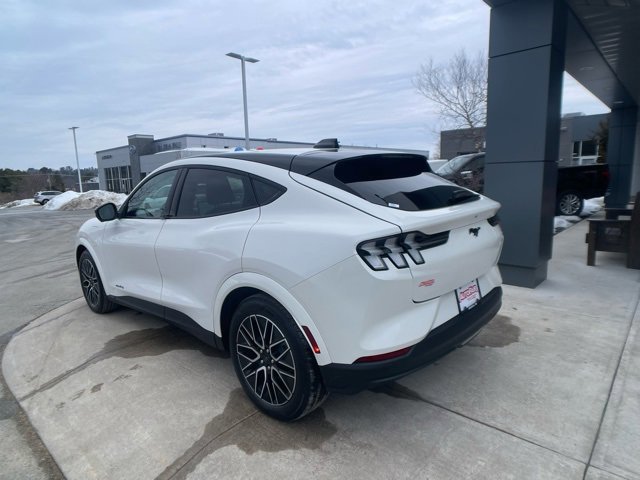 Certified 2025 Ford Mustang Mach-E Premium image 3