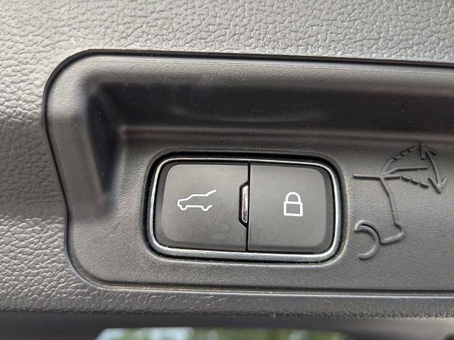 Certified 2024 Ford Explorer XLT w/ Equipment Group 202A AWD/4WD image 14