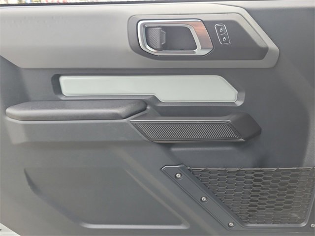 Certified 2024 Ford Bronco Black Diamond image 21