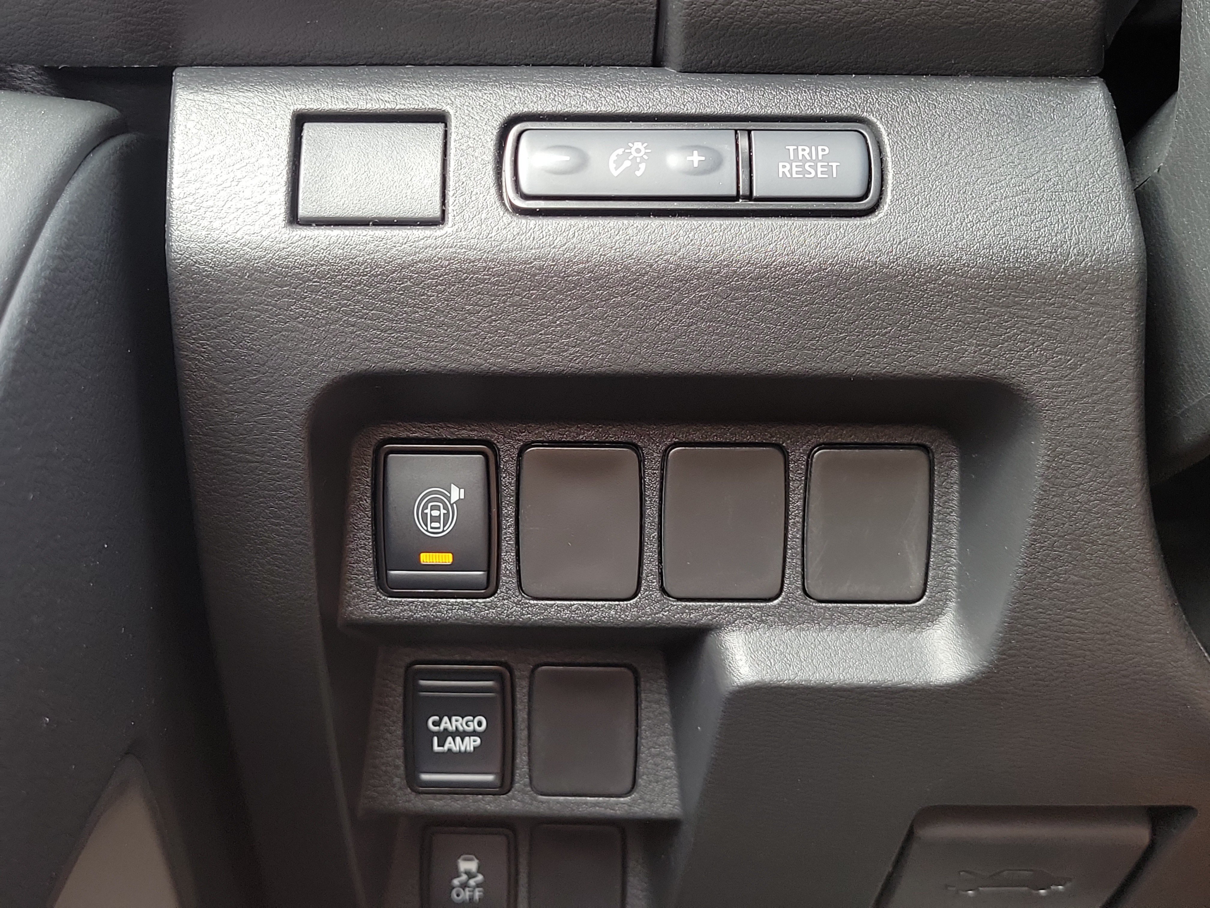 Used 2025 Nissan Frontier SV RWD image 28