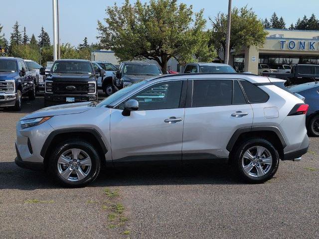 Used 2024 Toyota RAV4 LE AWD/4WD image 2