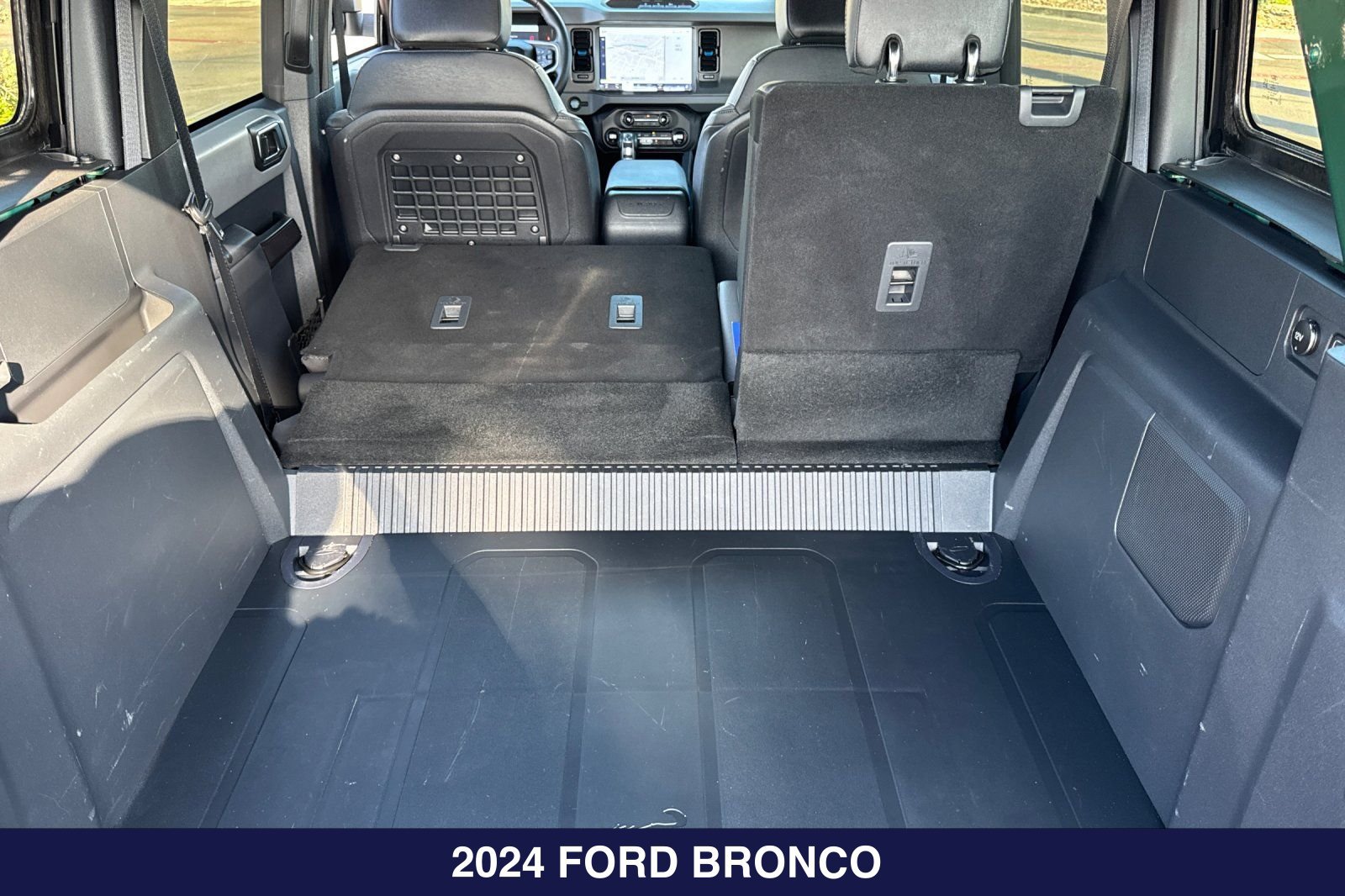 Certified 2024 Ford Bronco Black Diamond AWD/4WD image 17