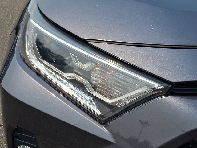 Used 2019 Toyota RAV4 Limited w/ Carpet Mat Package AWD/4WD image 9