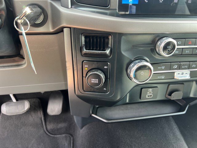 Certified 2025 Ford F150 XLT w/ Equipment Group 301A Standard AWD/4WD image 18