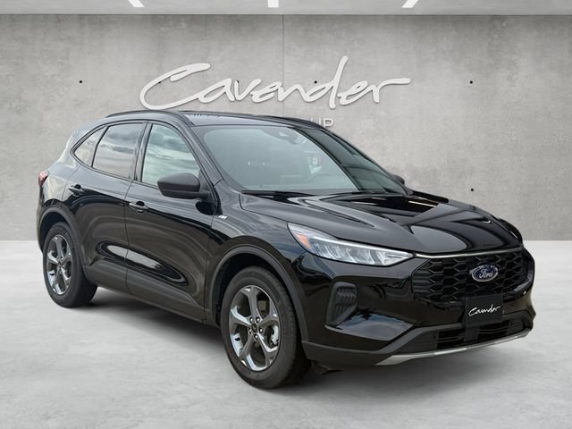 Certified 2025 Ford Escape ST-Line FWD image 2