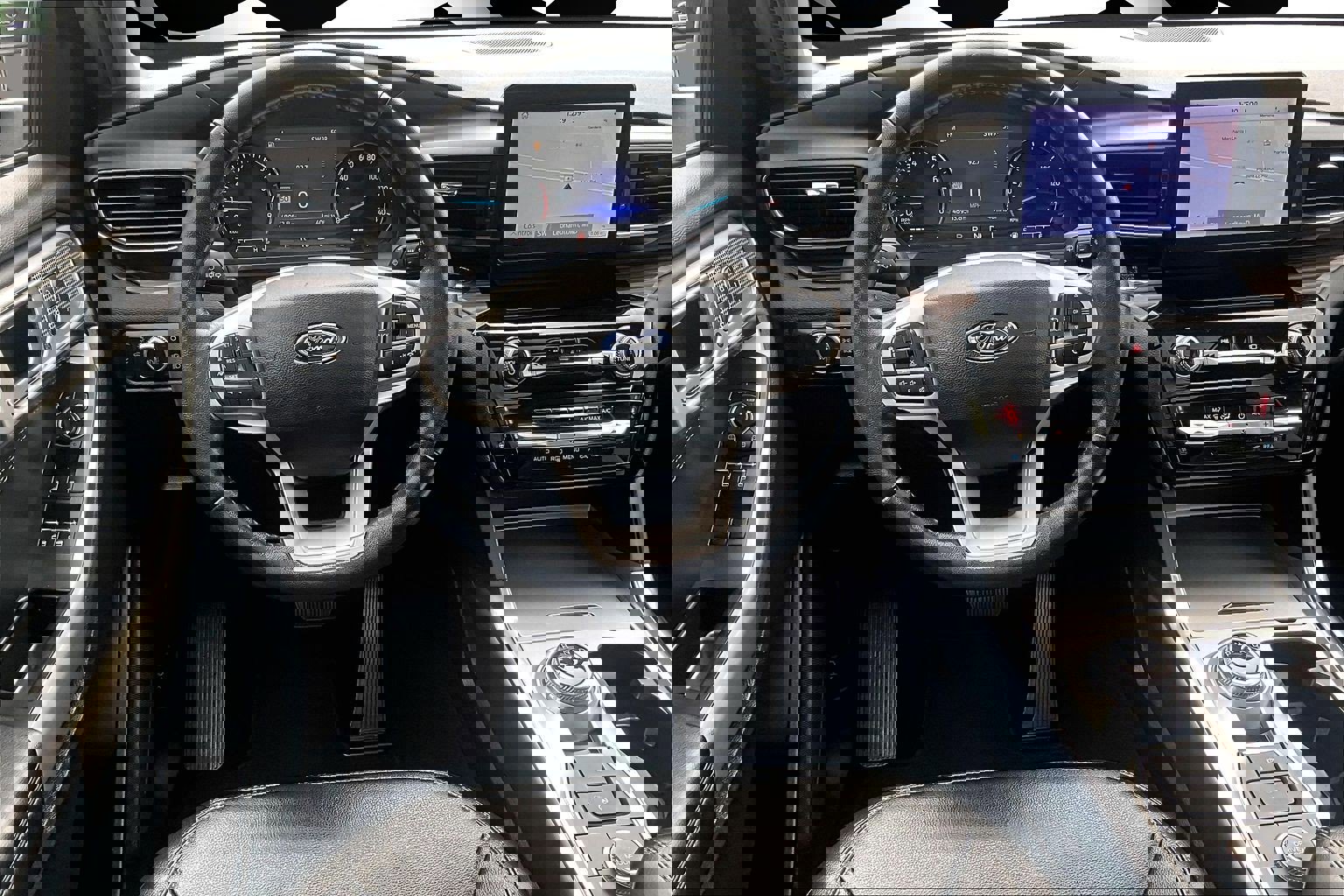 Certified 2022 Ford Explorer Limited w/ Equipment Group 301A image 7