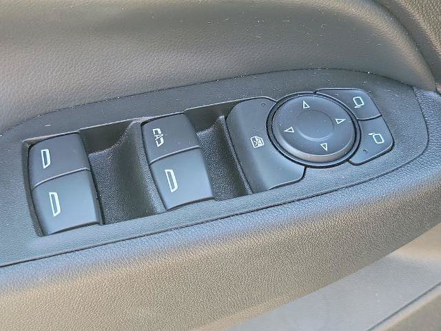 Used 2020 Chevrolet Equinox LT w/ Driver Convenience Package FWD image 23